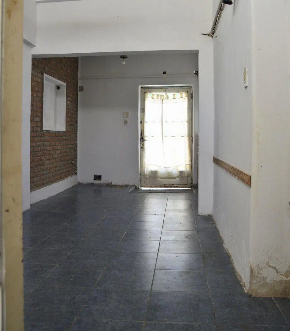 Casa en venta en Echesortu con local comercial 8