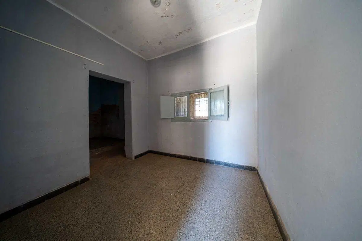 CASA EN VENTA A RECICLAR 2 DOMIRTORIOS CON PATIO 8
