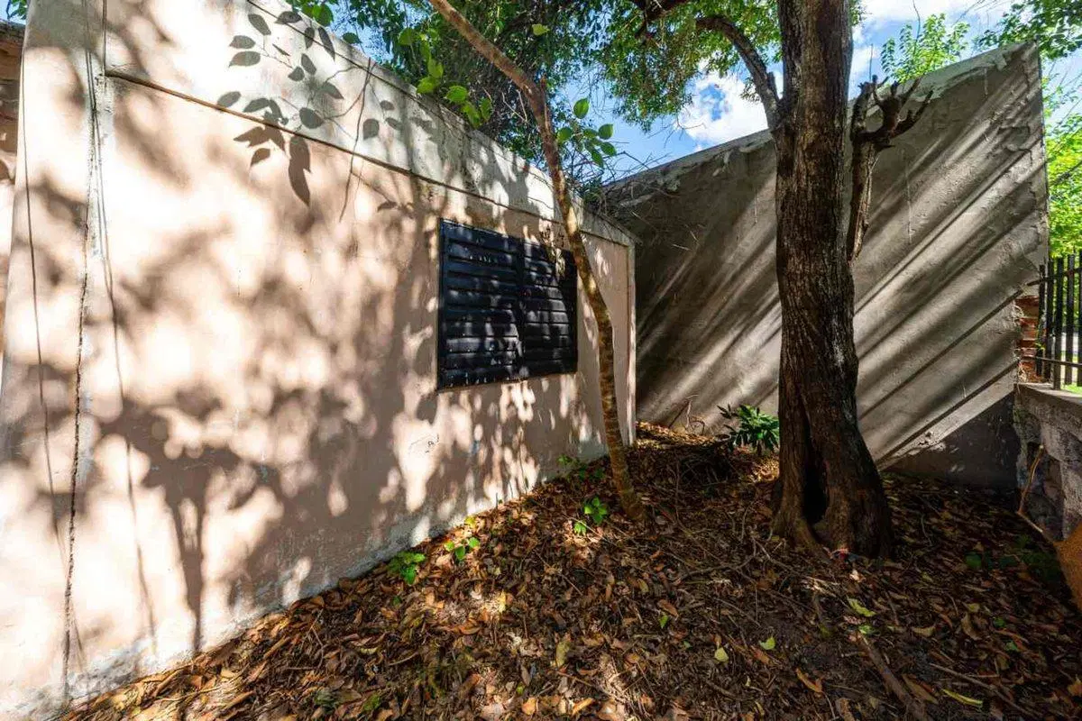 LOTE CASA A RECICLAR EN VENTA BAIGORRIA RIO 8