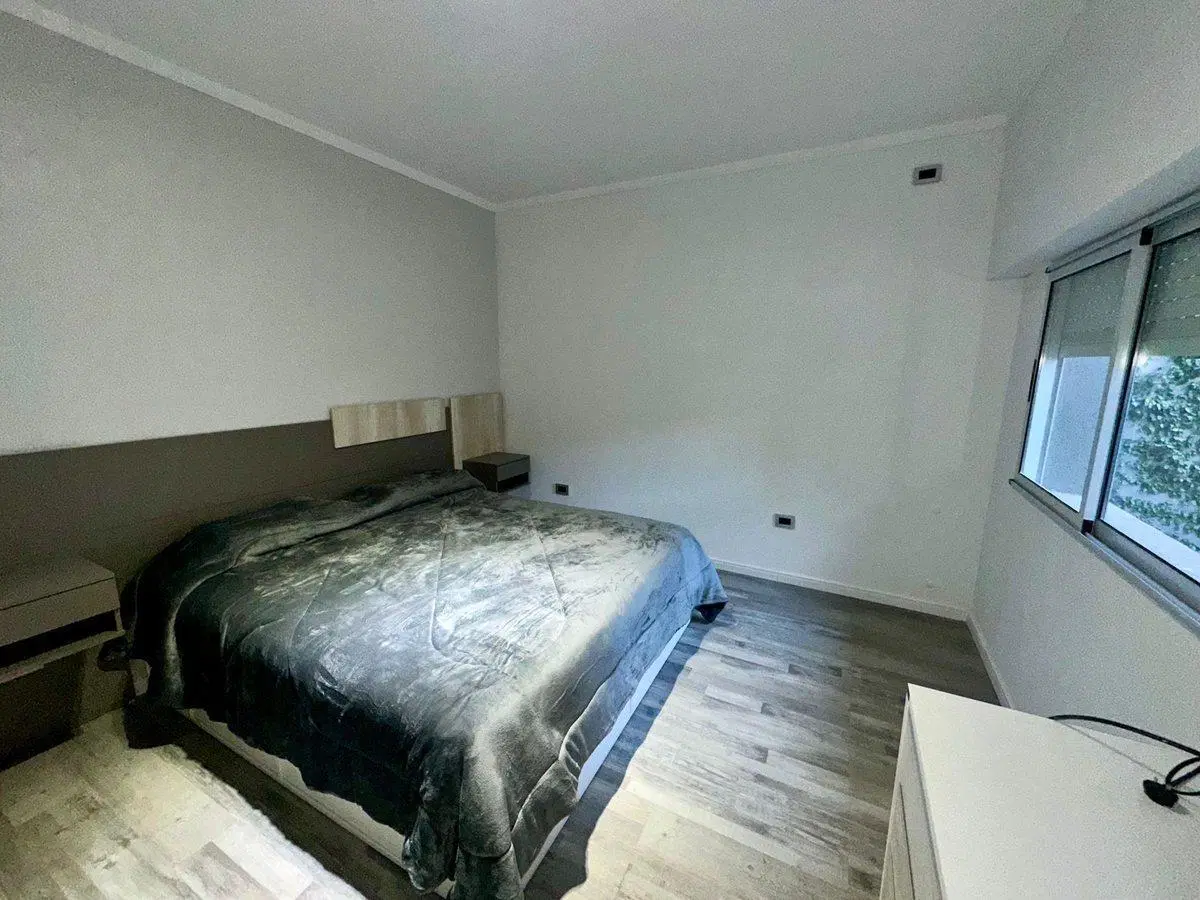 CASA EN VENTA A ESTRENAR 2 DORMITORIOS Y JARDIN 5