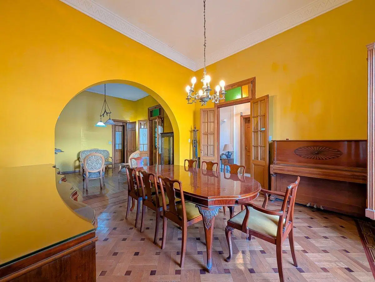 CASA EN VENTA ABASTO 3 DORMITORIOS QUINCHO TERRAZA 4