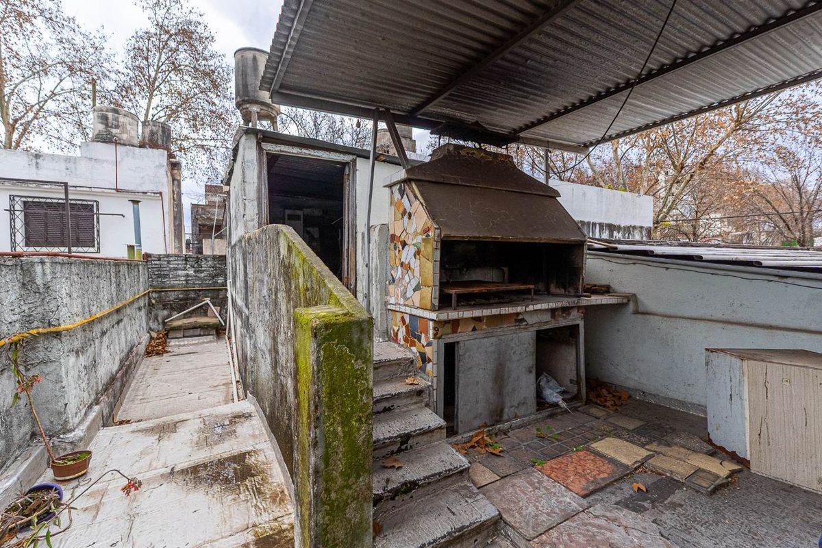 Foto de CASA/TERRENO EN VENTA A RECICLAR ESPAÑA HOSPITALES, imagen 2