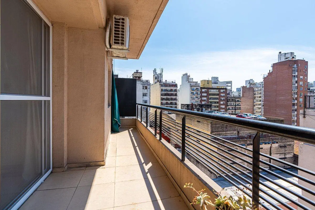 DEPARTAMENTO EN VENTA 2 DORMITORIOS MARTIN COCHERA 8