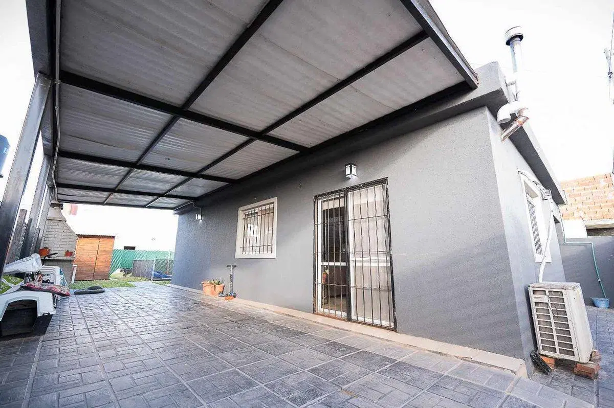 Casa en venta 2 dormitorios Los muchachos Piñeiro 2