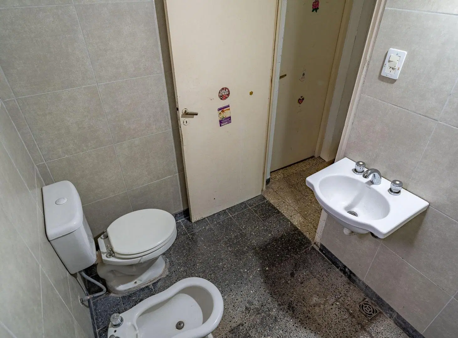 CASA EN VENTA CUATRO DORMITORIOS 2