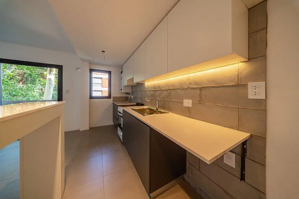 DEPTO EN VENTA 2 DORMITORIOS SEMIPISO ECHESORTU 5