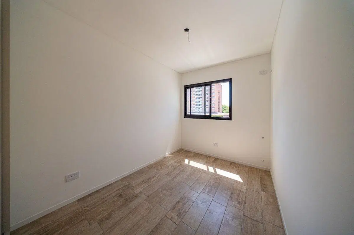 DEPTO EN VENTA 2 DORMITORIOS SEMIPISO ECHESORTU 8