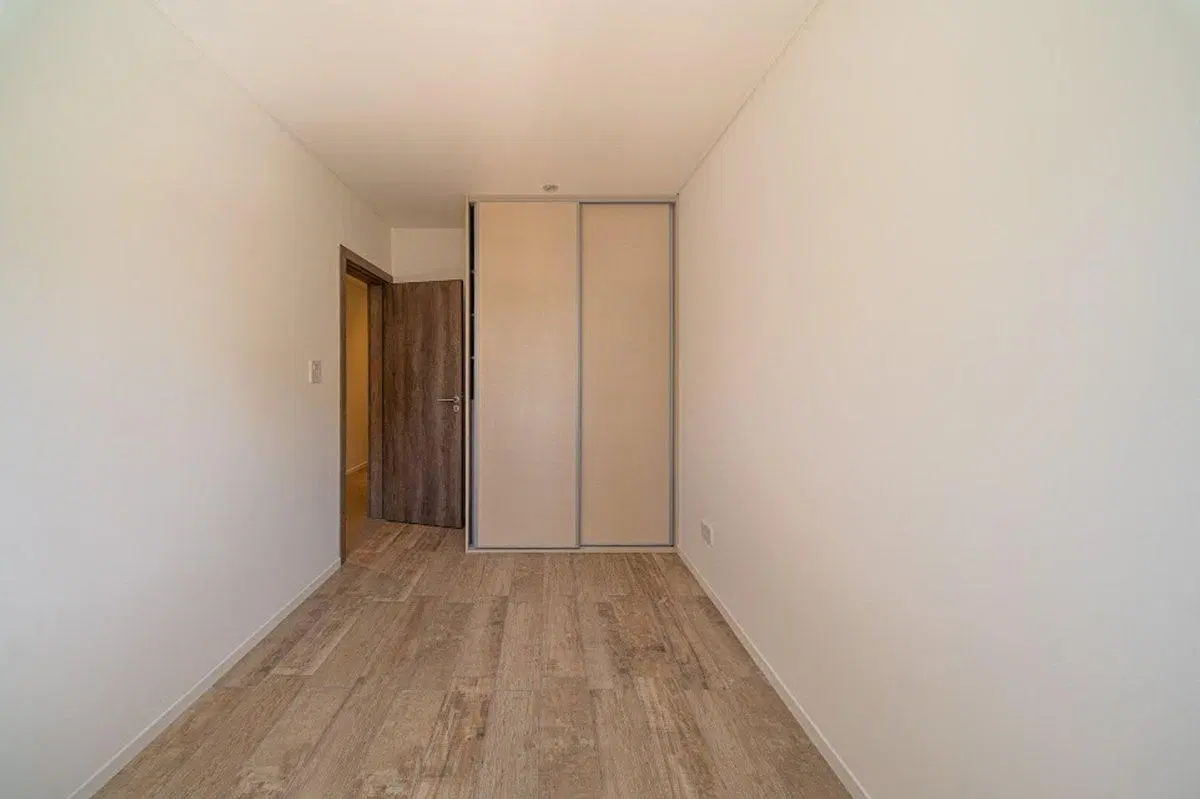 DEPTO EN VENTA 2 DORMITORIOS SEMIPISO ECHESORTU 8