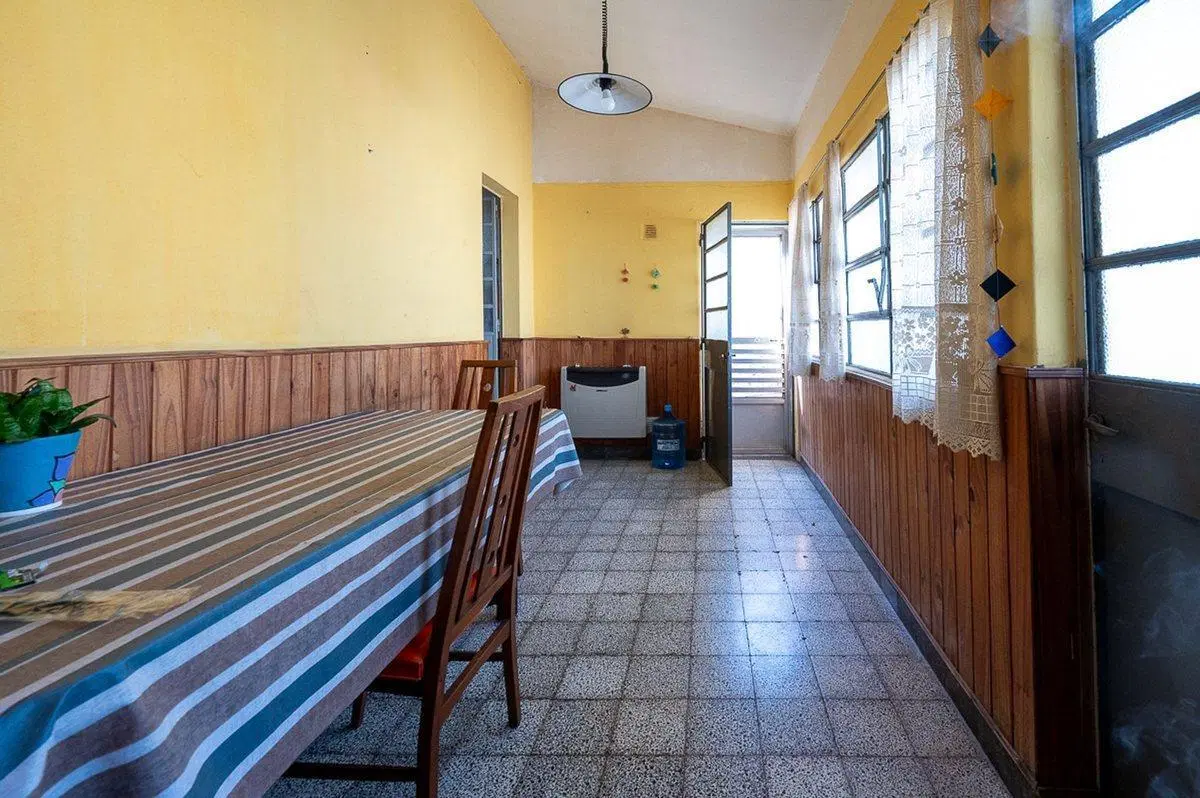 CASA EN VENTA 3 DORMITORIOS EN PEREZ 5