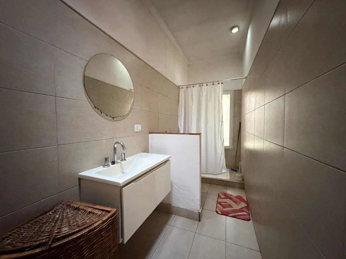 CASA EN VENTA 1 DORMITORIO + LOCAL + PATIO 1