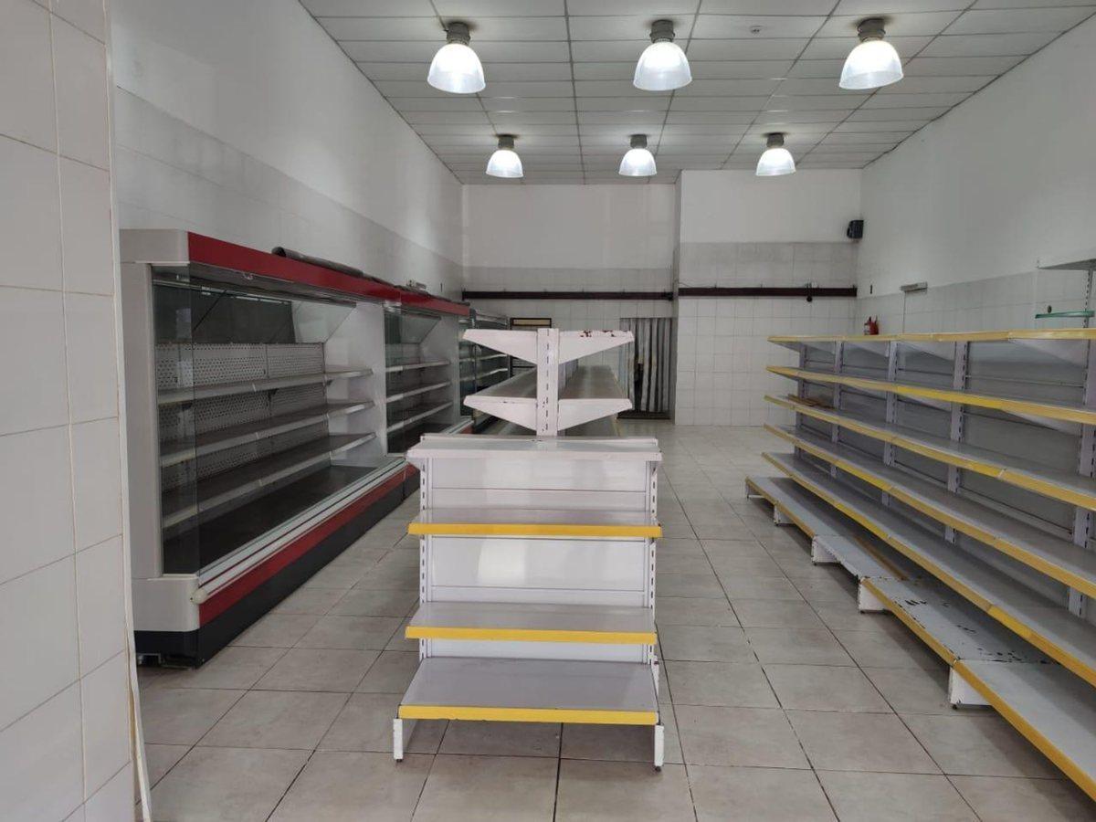 Foto de ALQUILER DE LOCAL COMERCIAL EN FISHERTON, imagen 3