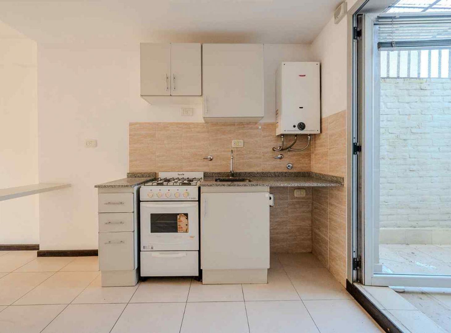 Foto de MONOAMBIENTE EN VENTA BARRIO LOURDES CON COCHERA, imagen 2