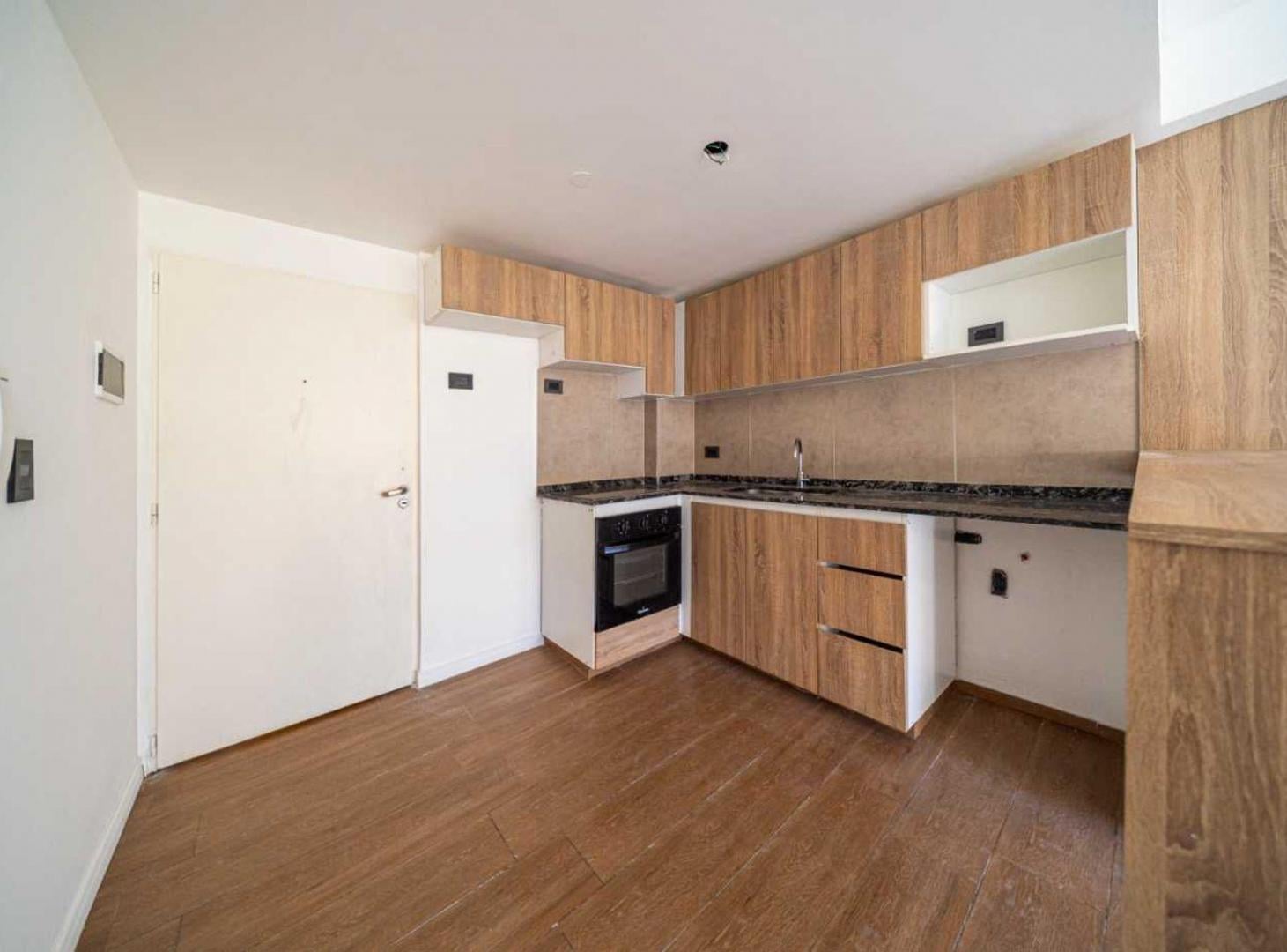 Foto de DEPARTAMENTO EN VENTA 1 DORMITORIO EN ECHESORTU, imagen 2