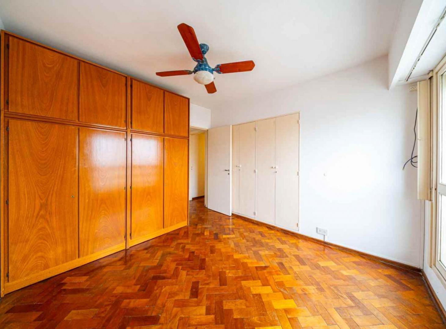 Foto de DEPARTAMENTO EN VENTA 1 DORMITORIO Y COCHERA, imagen 4