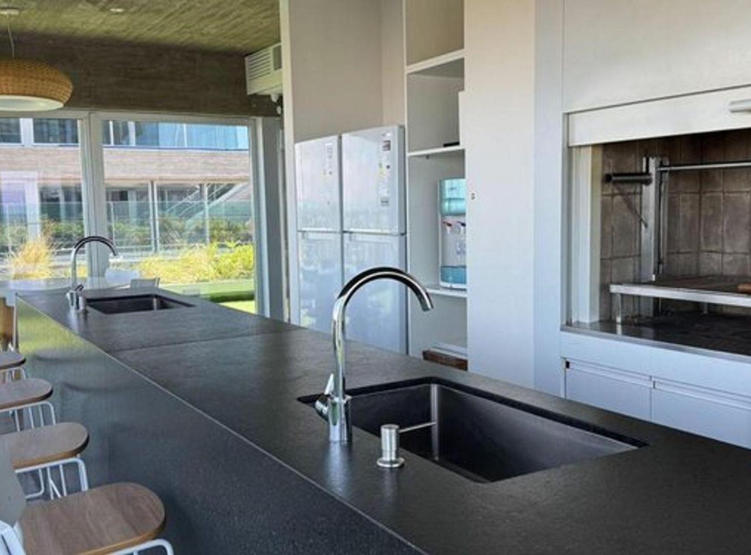 Foto de Venta Departamento 2 dormitorios 2 baños y cochera, imagen 4