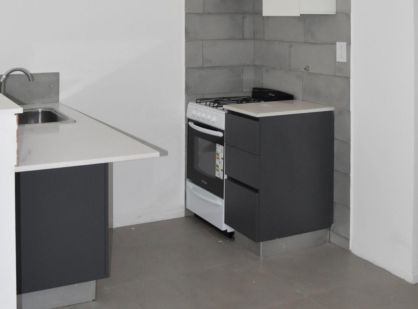 Foto de VENTA MONOAMBIENTE CON PATIO ECHESORTU, imagen 2
