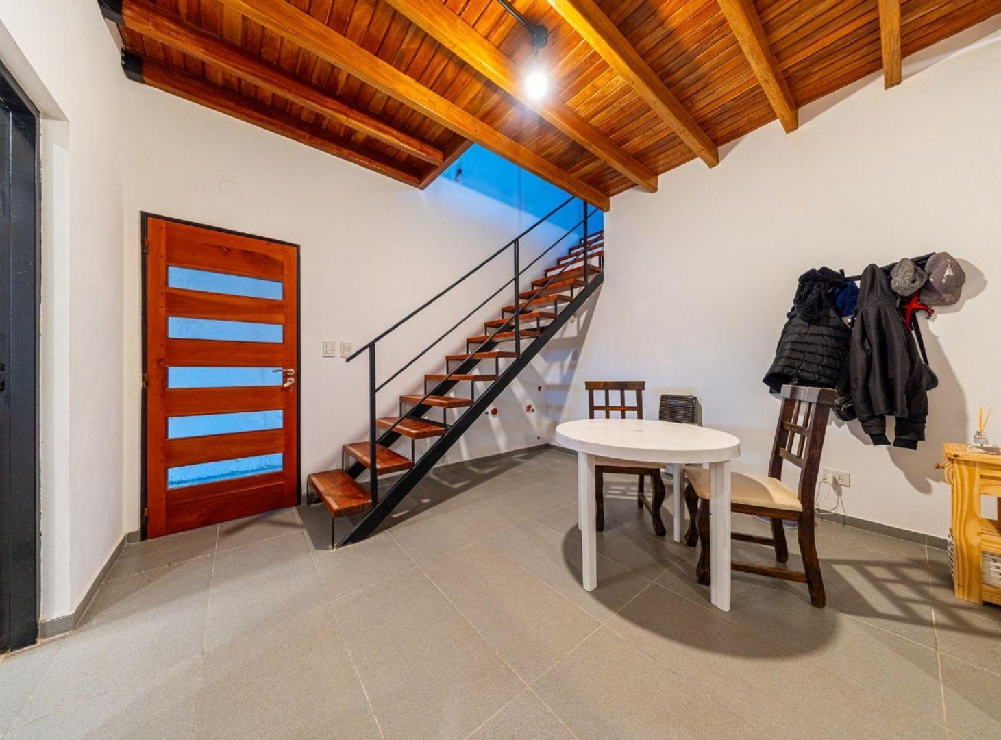 Foto de CASA EN VENTA 2 DORMITORIOS COCHERA TDS 3 SECTOR A, imagen 1