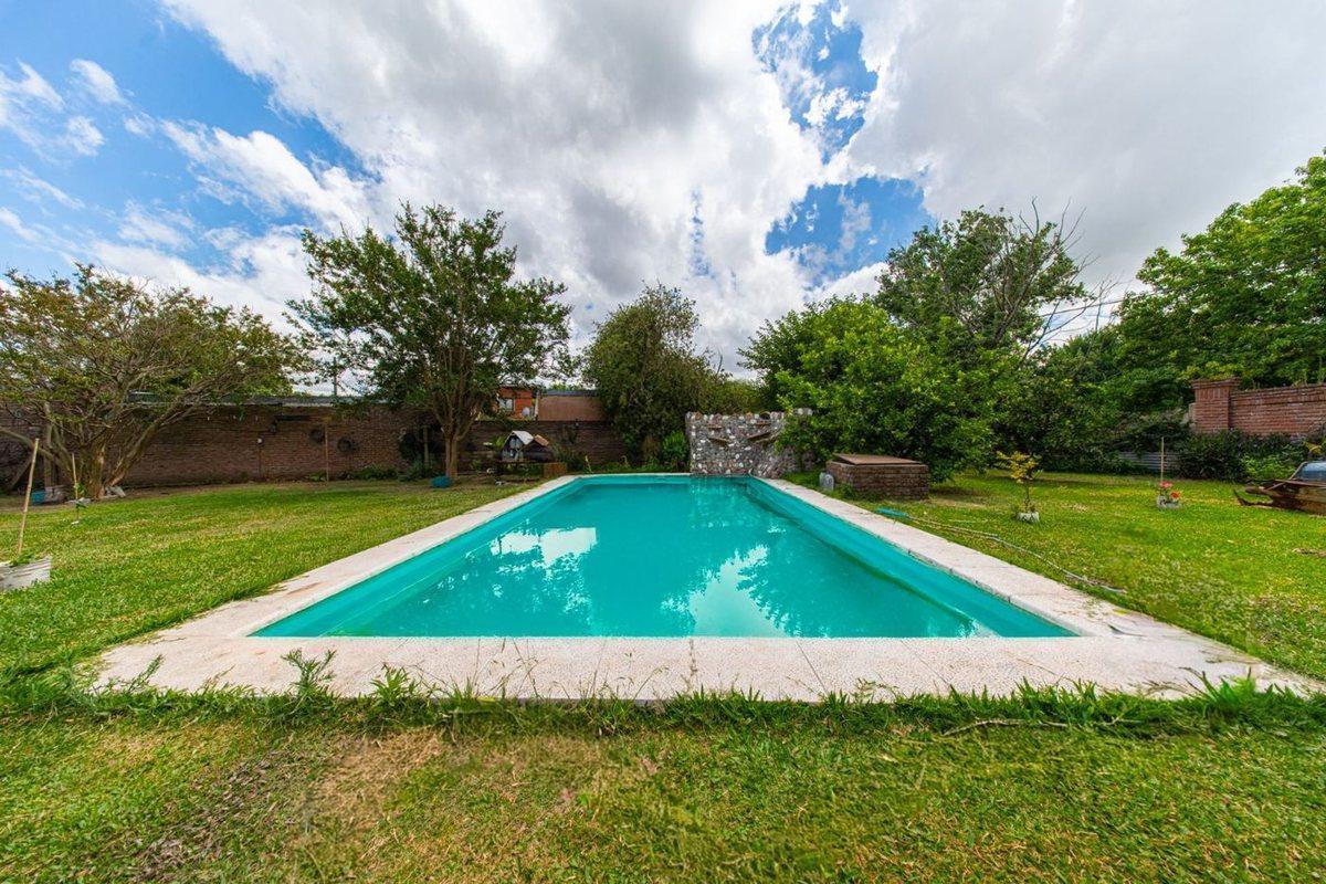 Foto de CASA EN VENTA FUNES 1920 M2 SOBRE JOSE HERNANDEZ, imagen 2