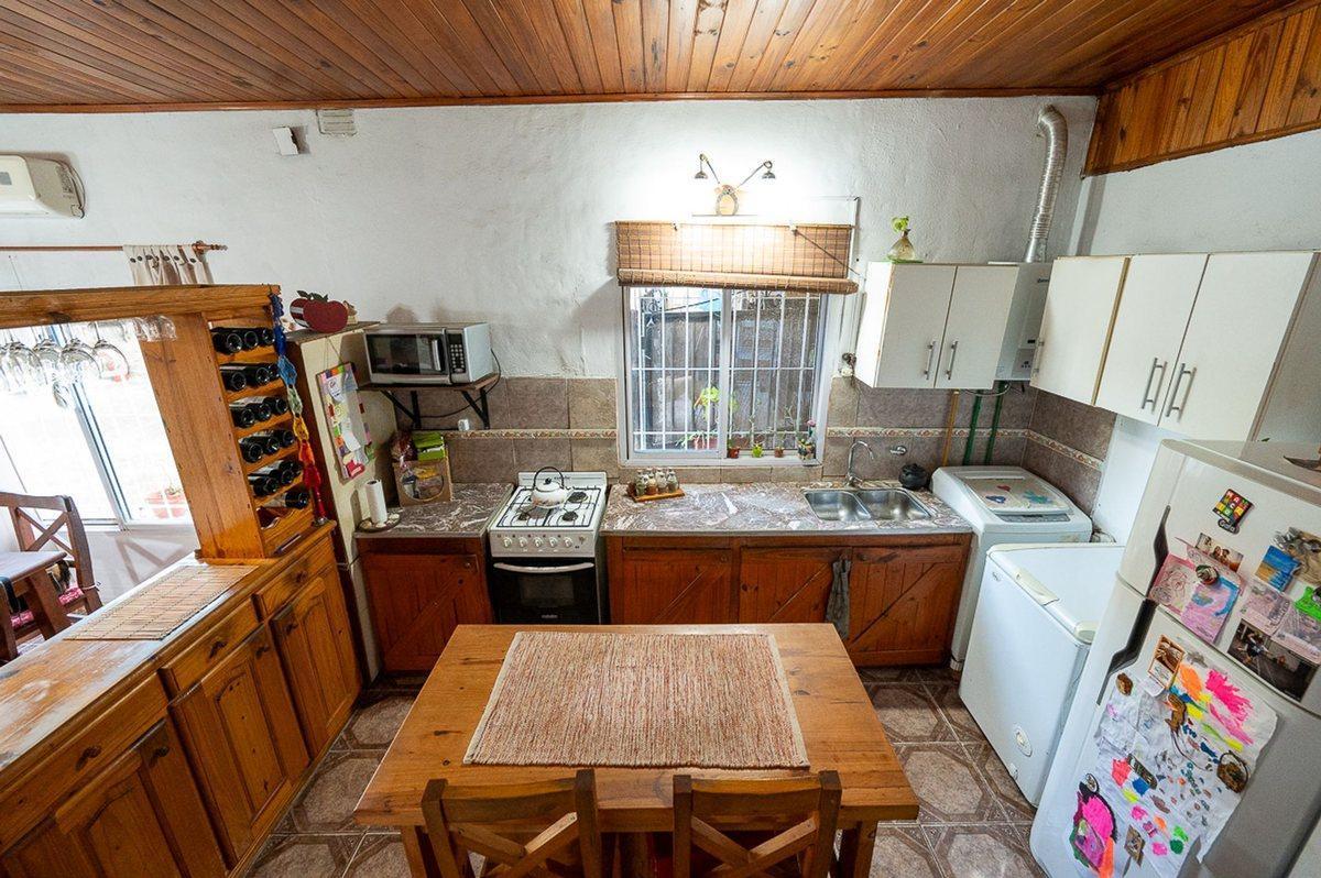 Foto de CASA EN VENTA 3 DORMITORIOS CON PATIO Y QUINCHO, imagen 5