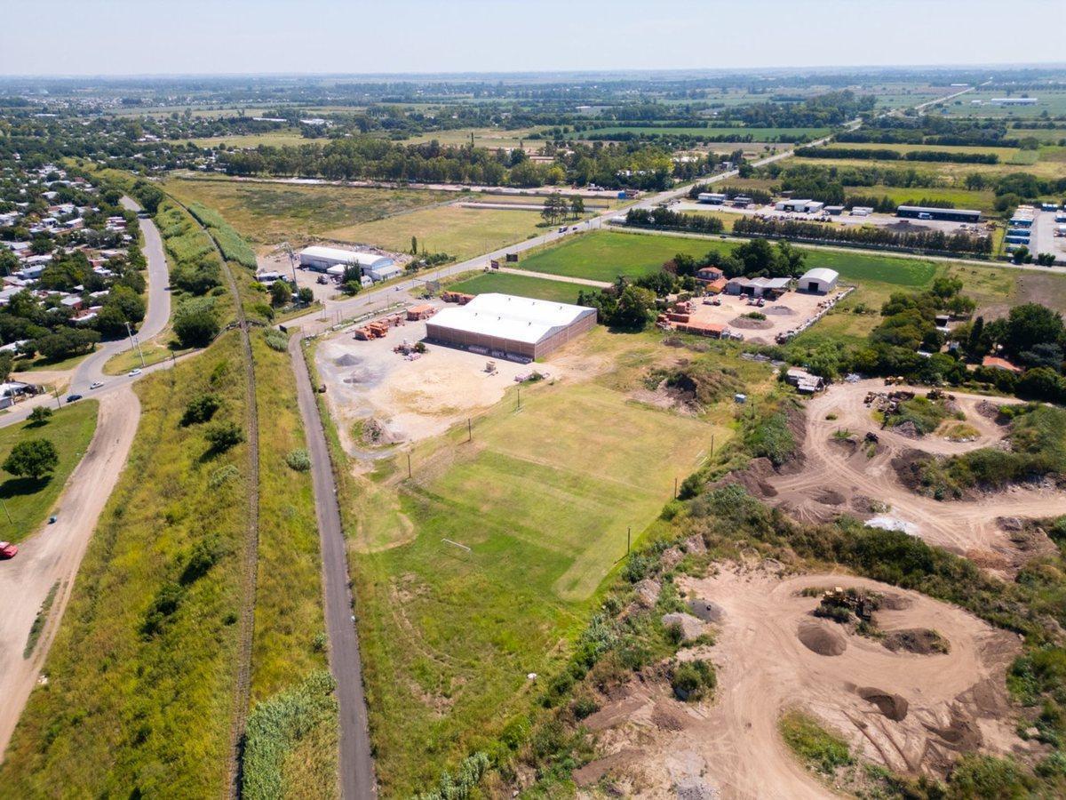 Foto de LOTE INDUSTRIAL VENTA BAIGORRIA PERMUTA FINANCIA, imagen 3
