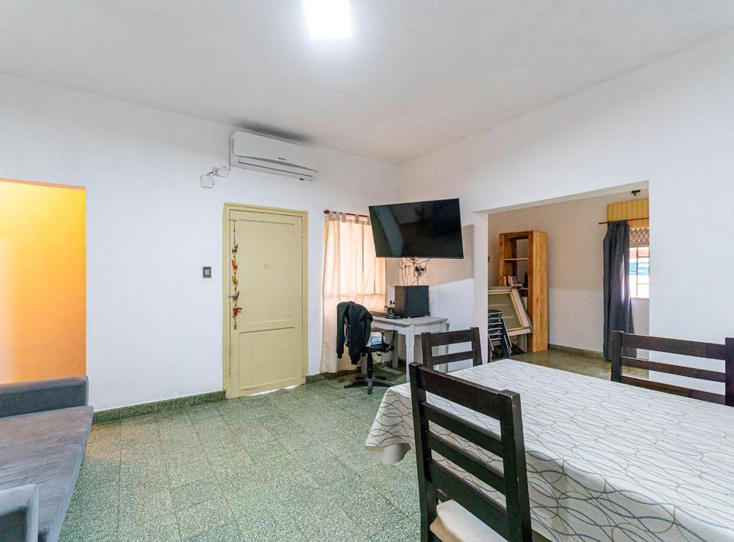 Foto de CASA EN VENTA EN ROSARIO CON PATIO Y COCHERA, imagen 4