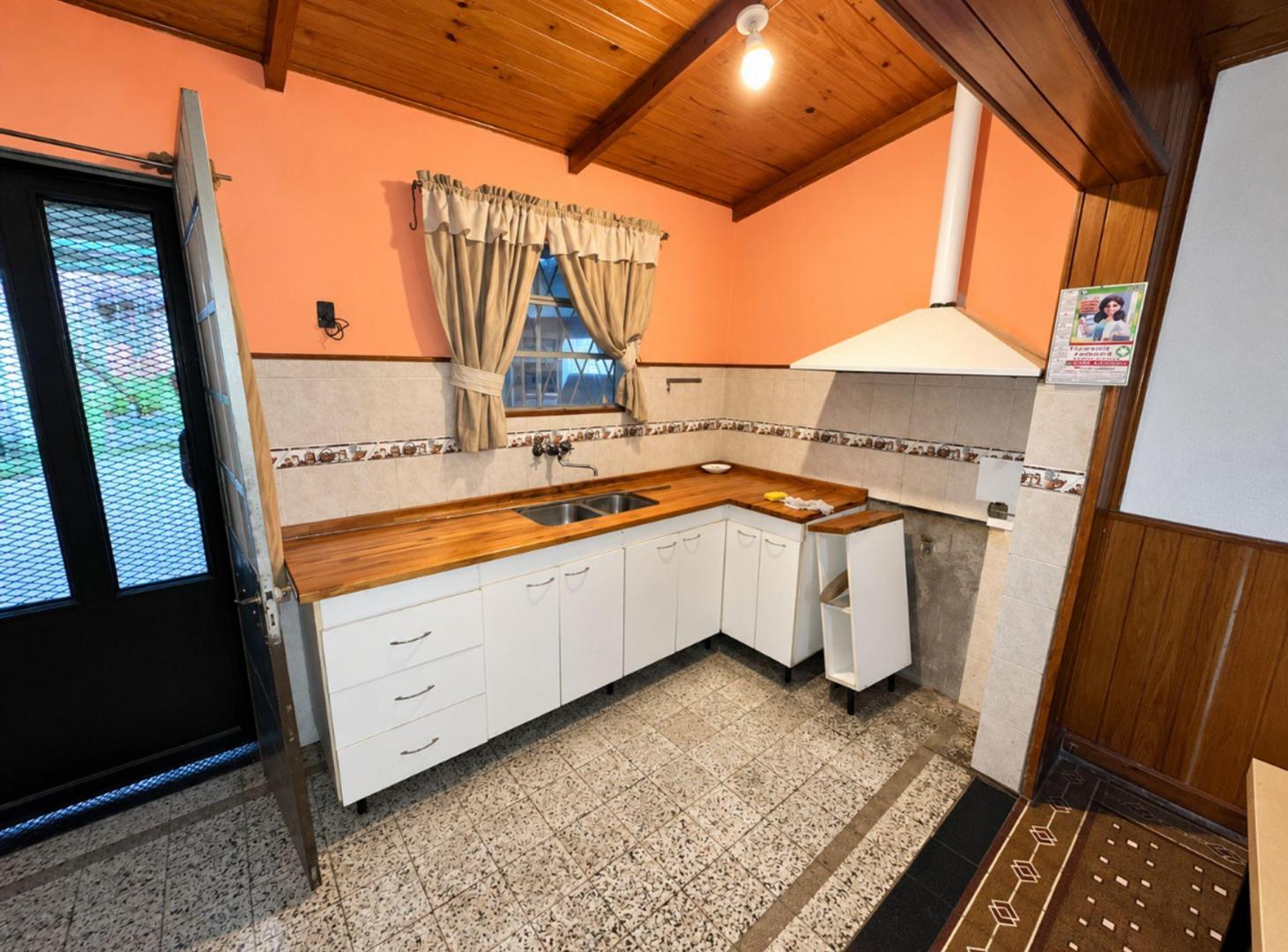 Foto de VENTA CASA A RECICLAR 2 DORMIS. TERRENO DE 400M2, imagen 4
