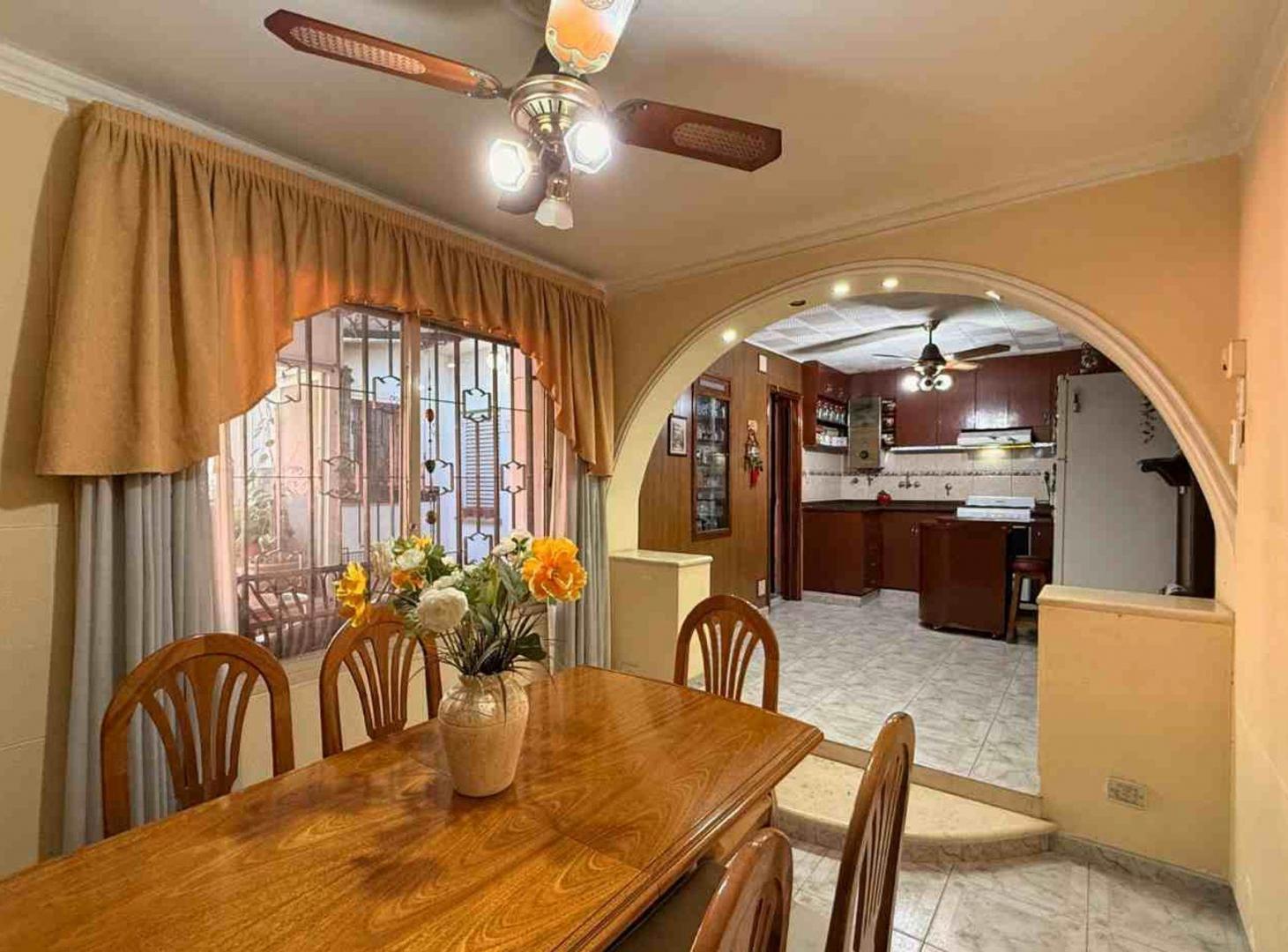 Foto de CASA DOS EN UNA EN VENTA EN ZONA SUR CON PATIO, imagen 1
