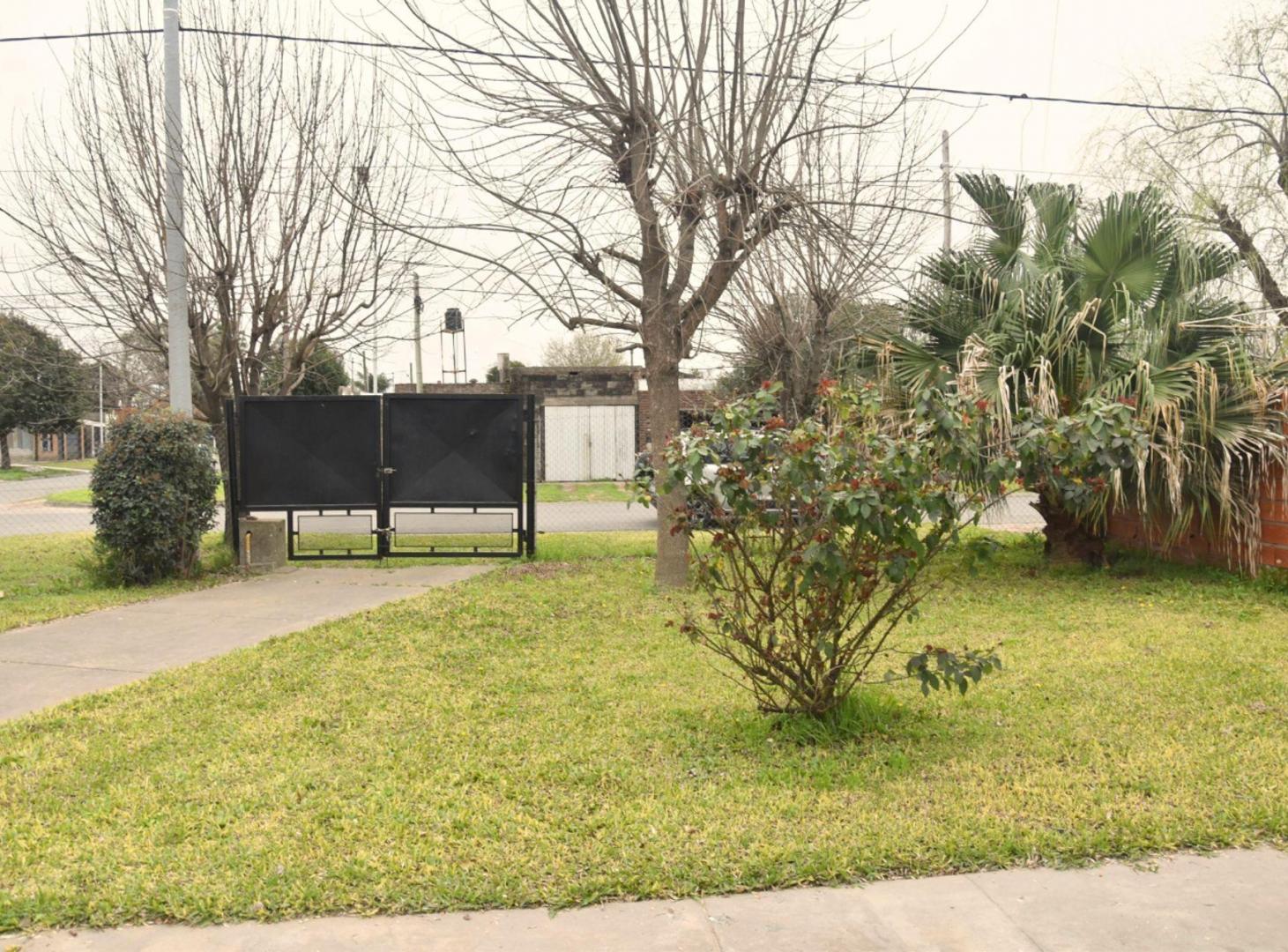 Foto de CASA EN VENTA 2 DORMITORIOS SAN LORENZO, imagen 1