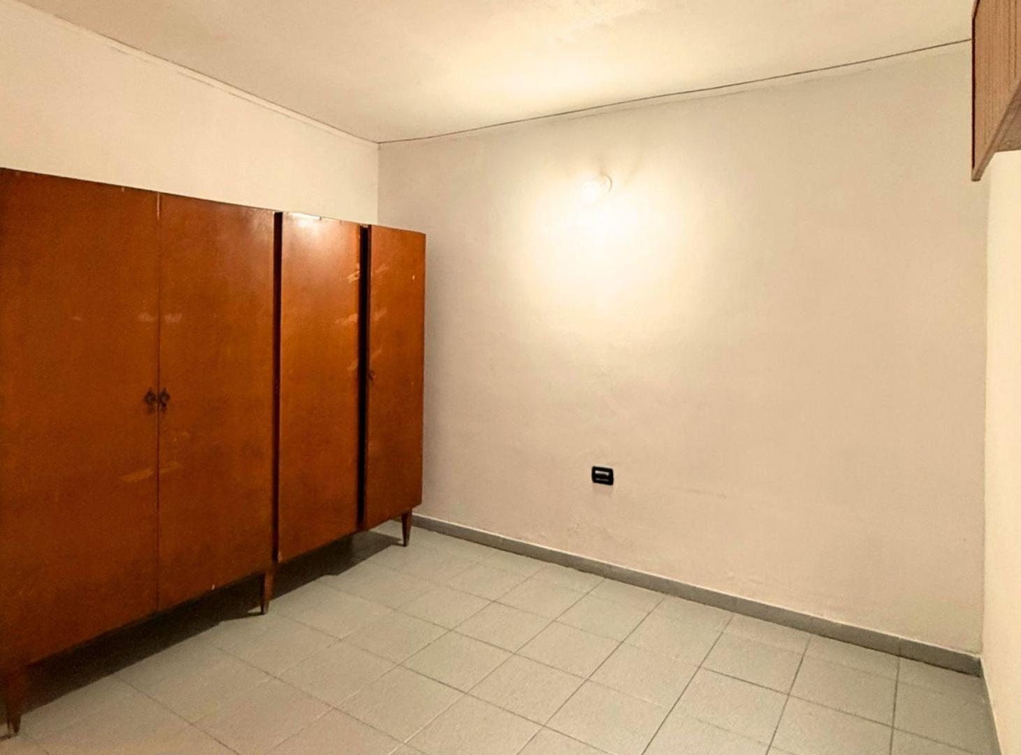 Foto de CASA EN VENTA 2 DORMITORIOS SAN LORENZO, imagen 5