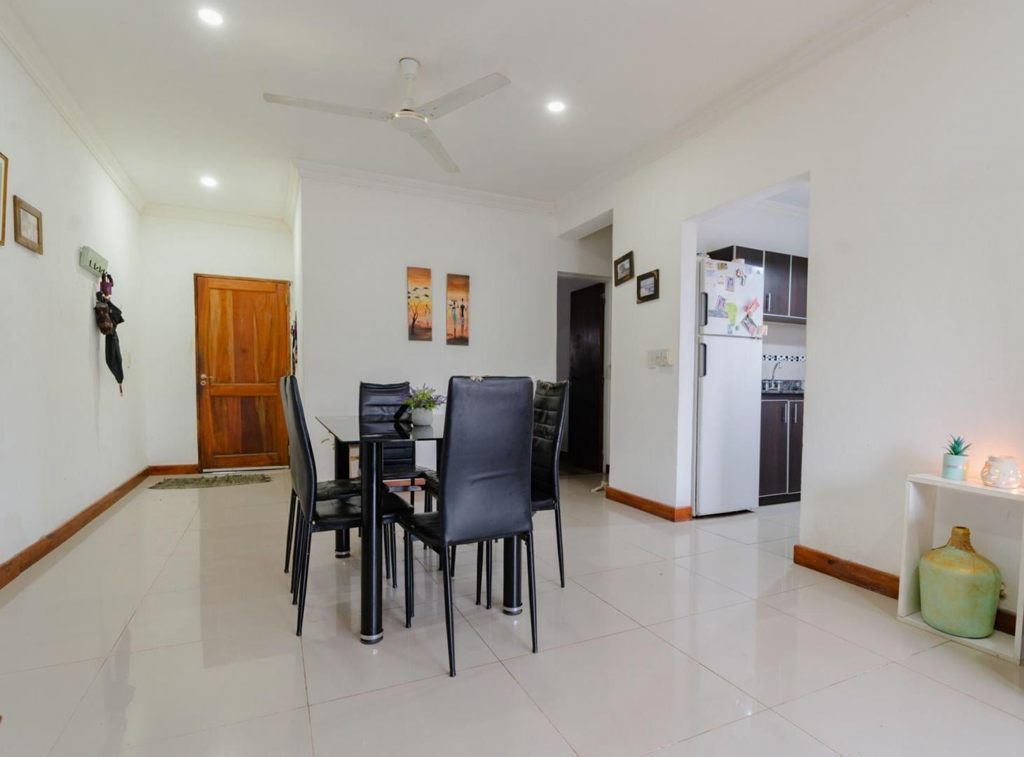 Foto de Venta de casa de 2 dormis patio y pileta Ibarlucea, imagen 3