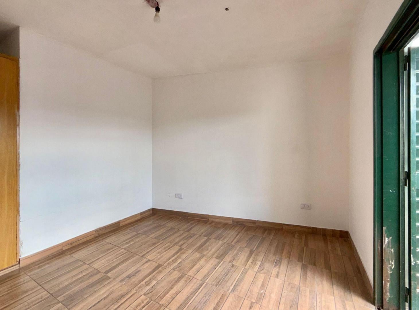 Foto de PH UN DORMITORIO PLANTA ALTA EN VENTA APTO CRÉDITO, imagen 5