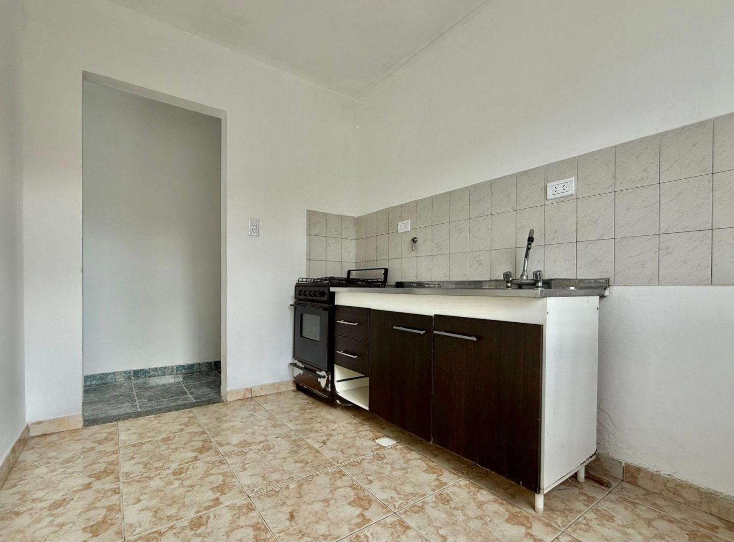 Foto de PH UN DORMITORIO PLANTA ALTA EN VENTA APTO CRÉDITO, imagen 2