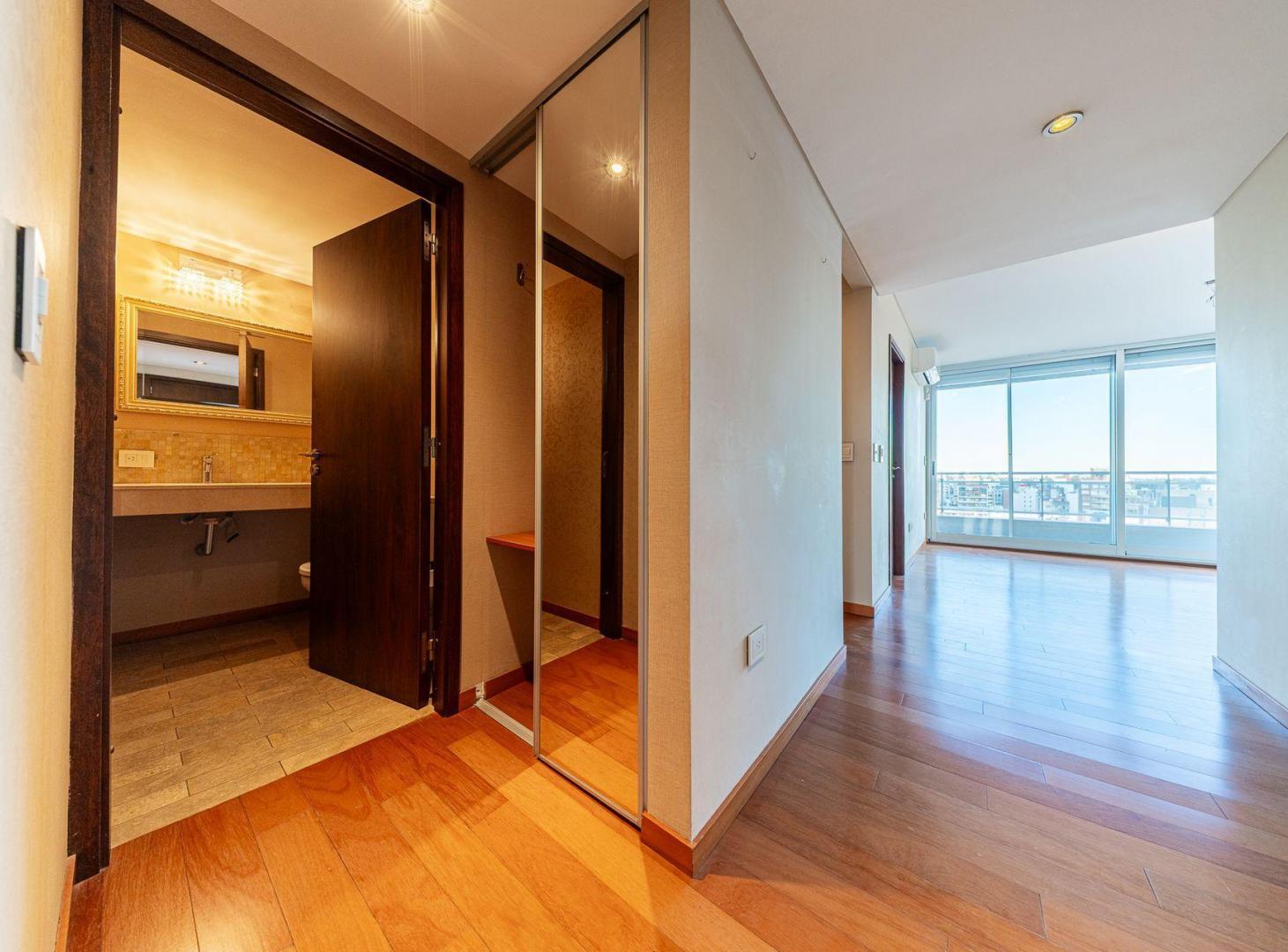 Foto de VENTA DEPTO DUPLEX 4 DORMITORIOS PREMMIUM CENTRO, imagen 3