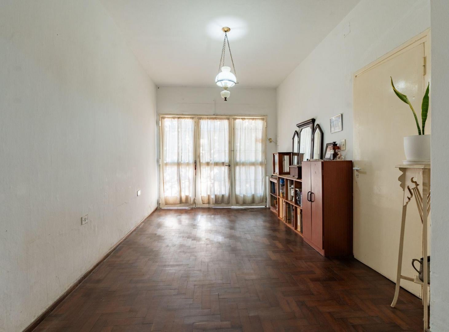 Foto de PH EN VENTA 1 DORMITORIO CON COCHERA, imagen 2