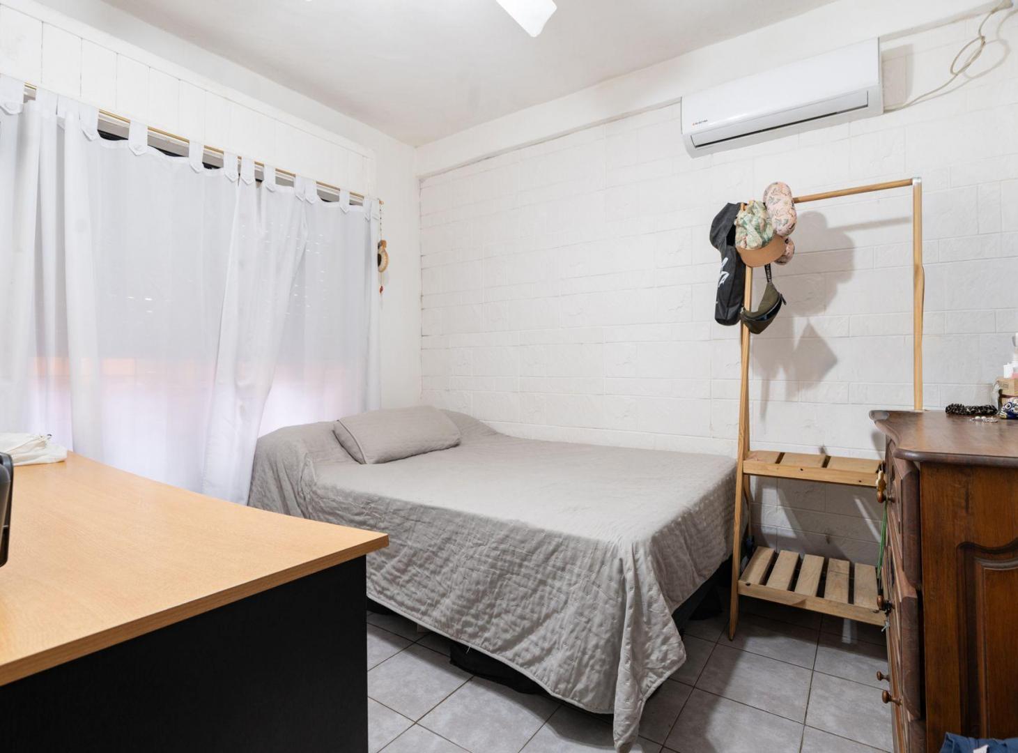 Foto de CASA 3 DORMITORIOS JARDIN Y QUINCHO - APTO CRÉDITO, imagen 3