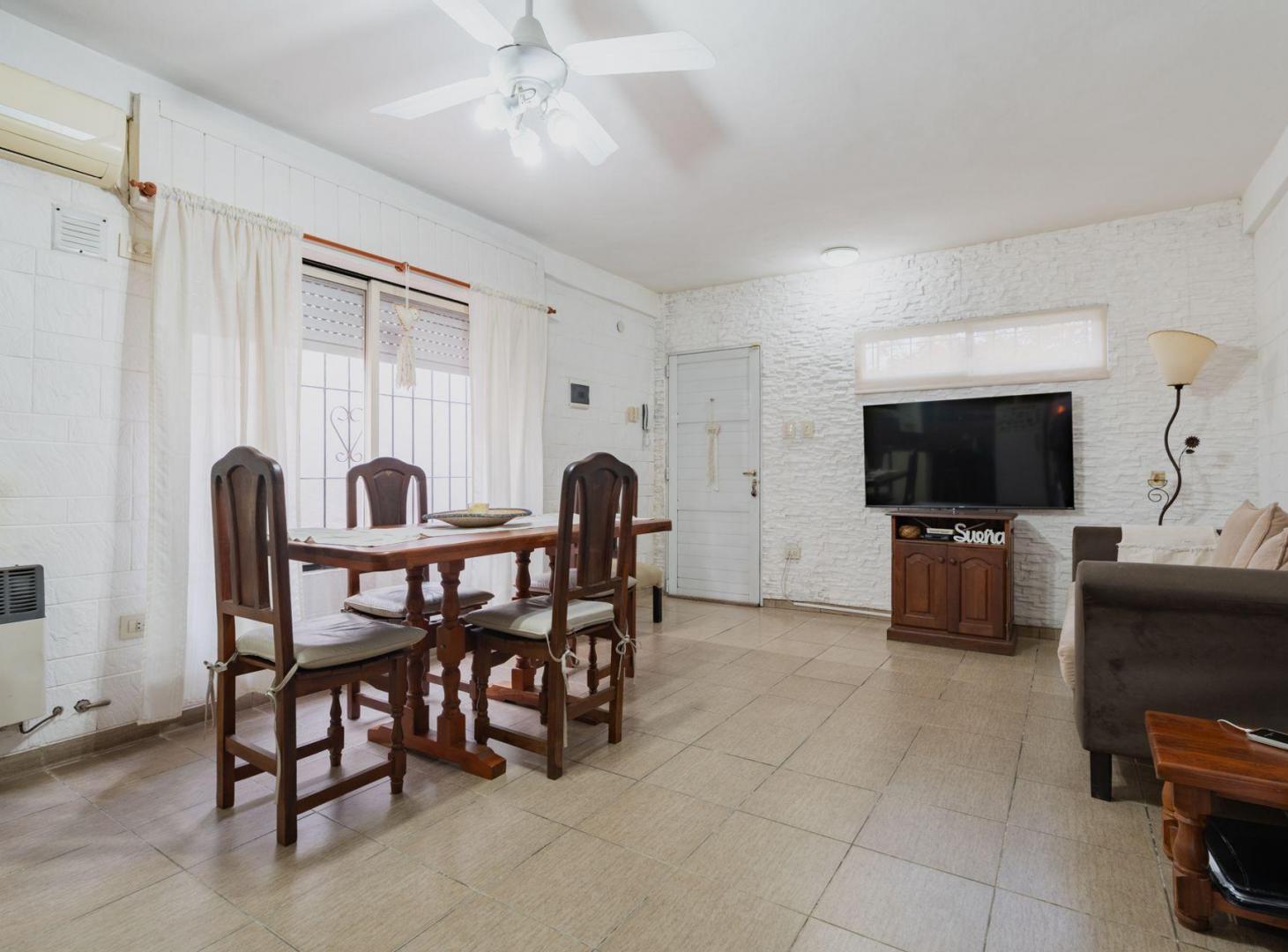 Foto de CASA 3 DORMITORIOS JARDIN Y QUINCHO - APTO CRÉDITO, imagen 1