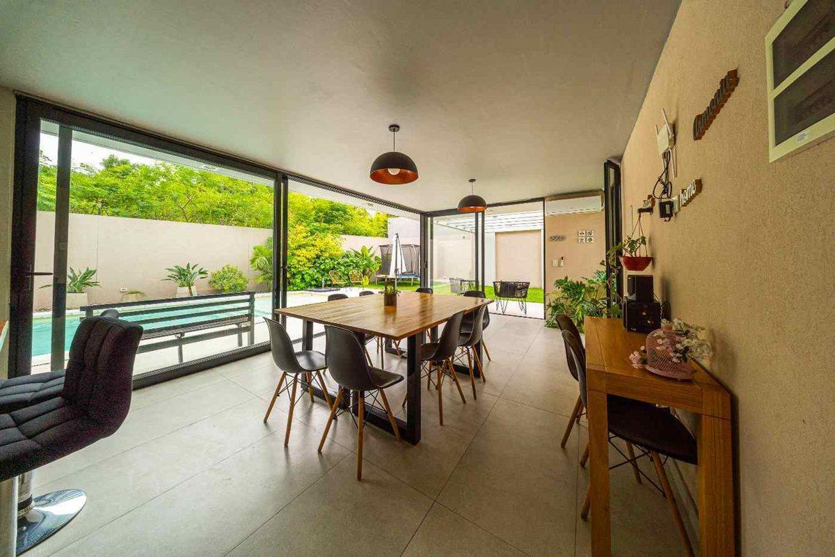 Foto de Venta casa Fisherton con quincho nuevo y pileta, imagen 5