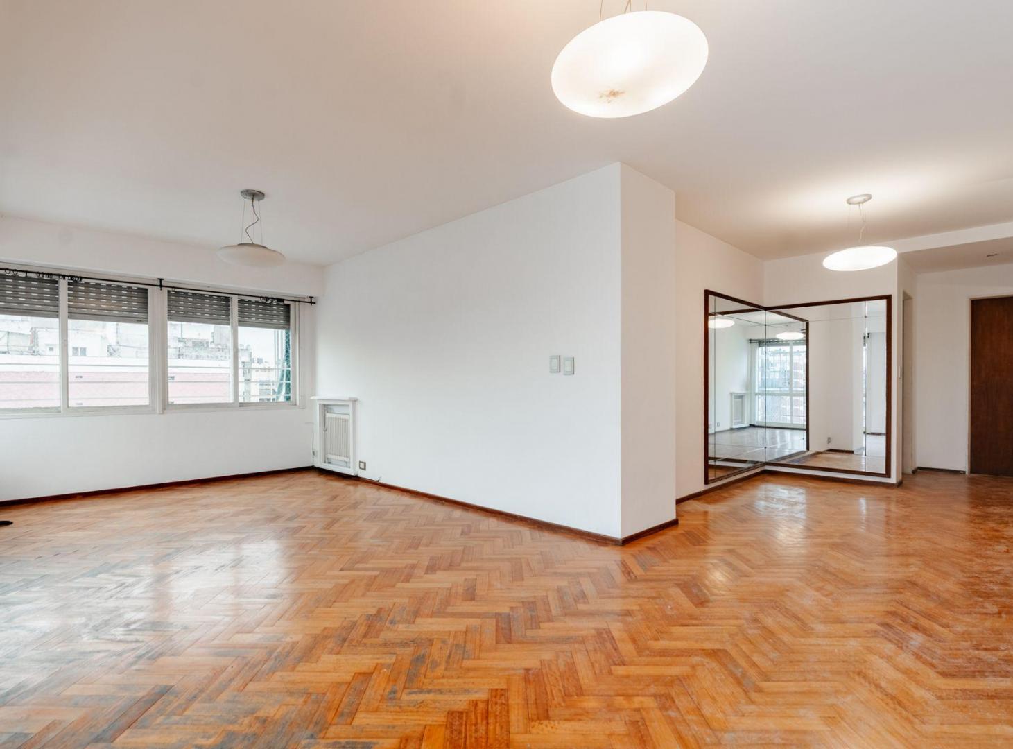 Foto de VENTA DEPARTAMENTO DOS DORM + COMODIN COCHERA, imagen 2