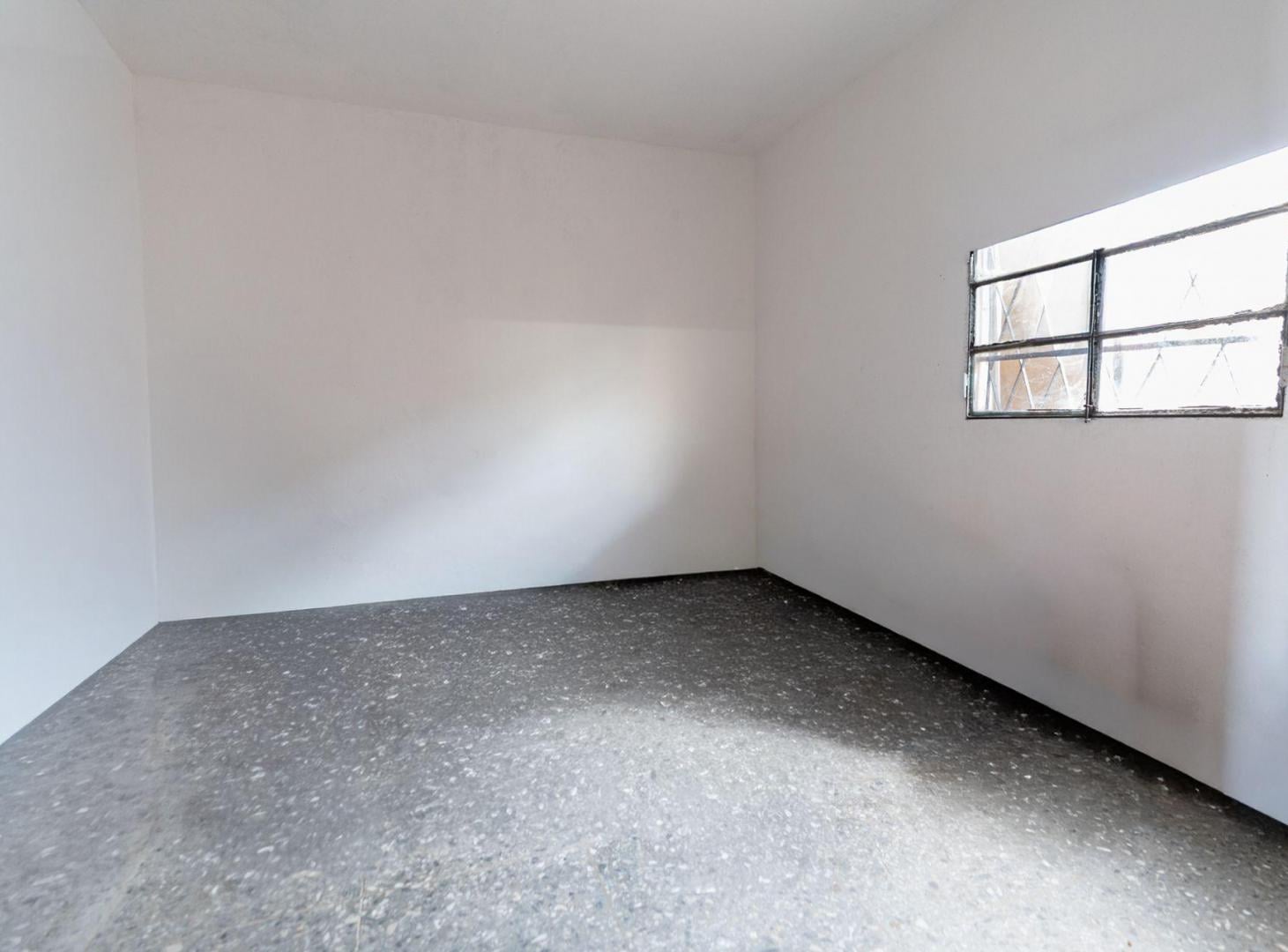 Foto de CASA EN VENTA 2 DORMITORIOS CON LOCAL AL FRENTE, imagen 3
