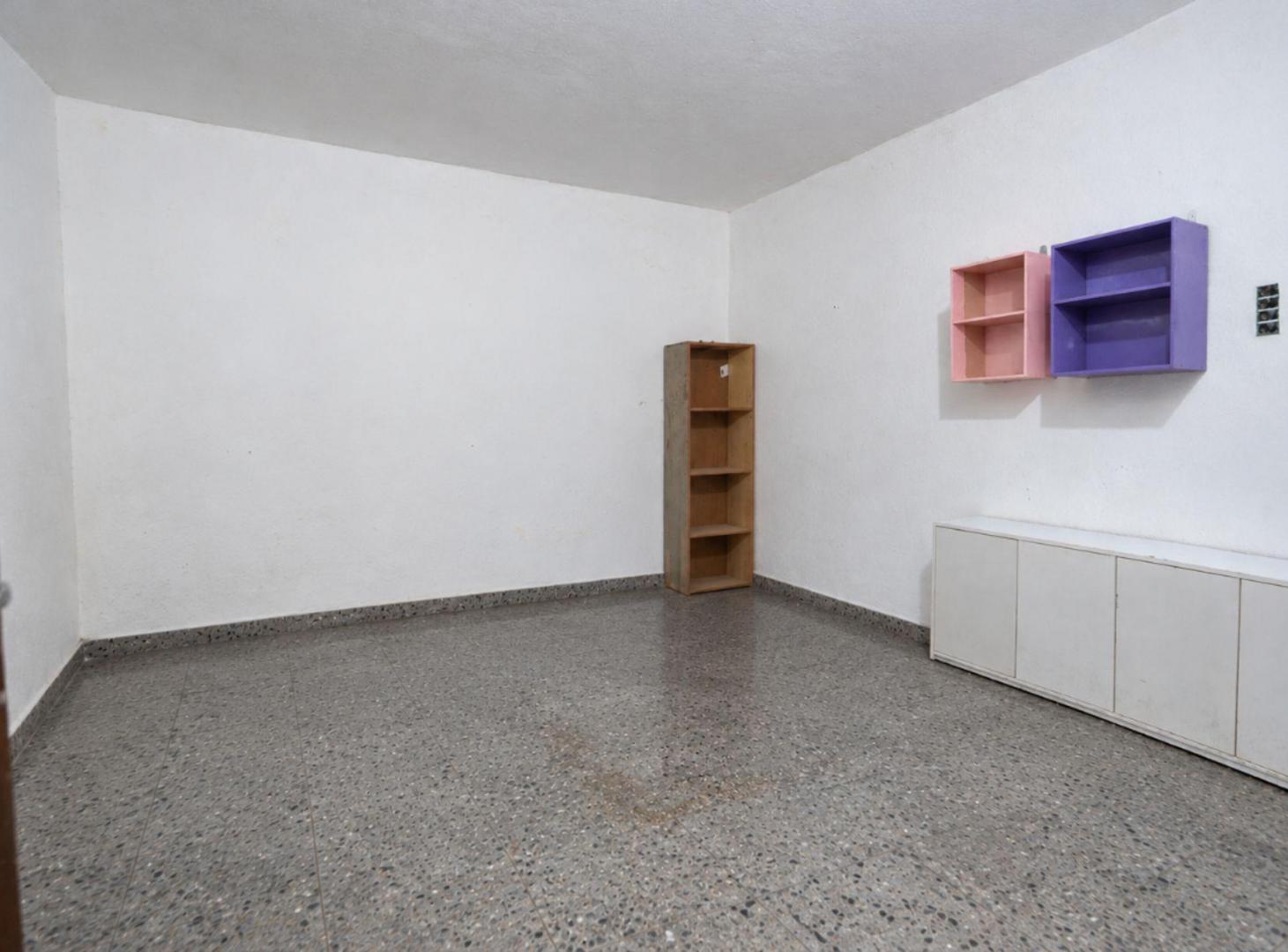 Foto de CASA EN VENTA 2 DORMITORIOS CON LOCAL AL FRENTE, imagen 1