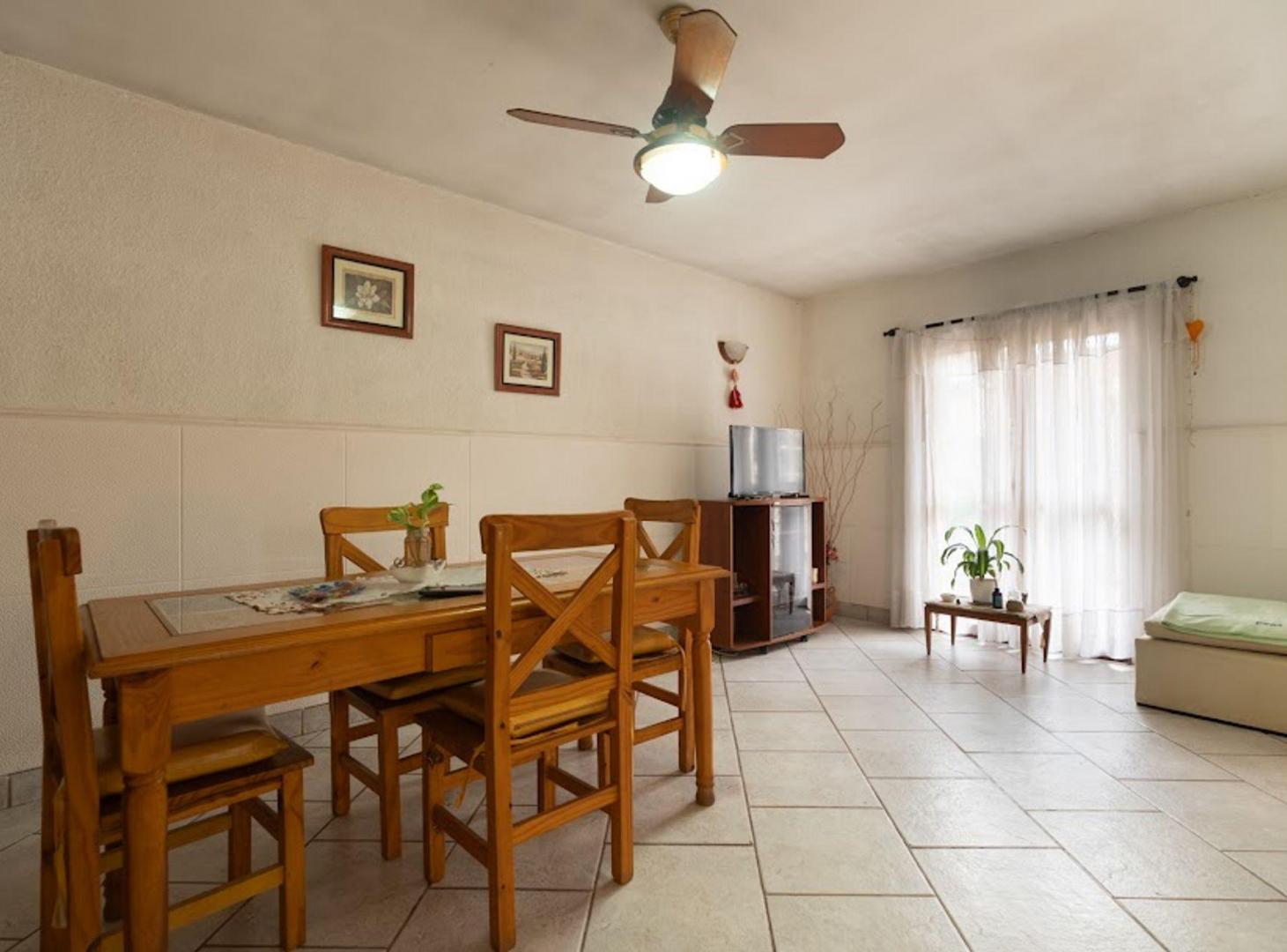 Foto de CASA EN VENTA 3 DORMITORIOS Y COCHERA, imagen 1