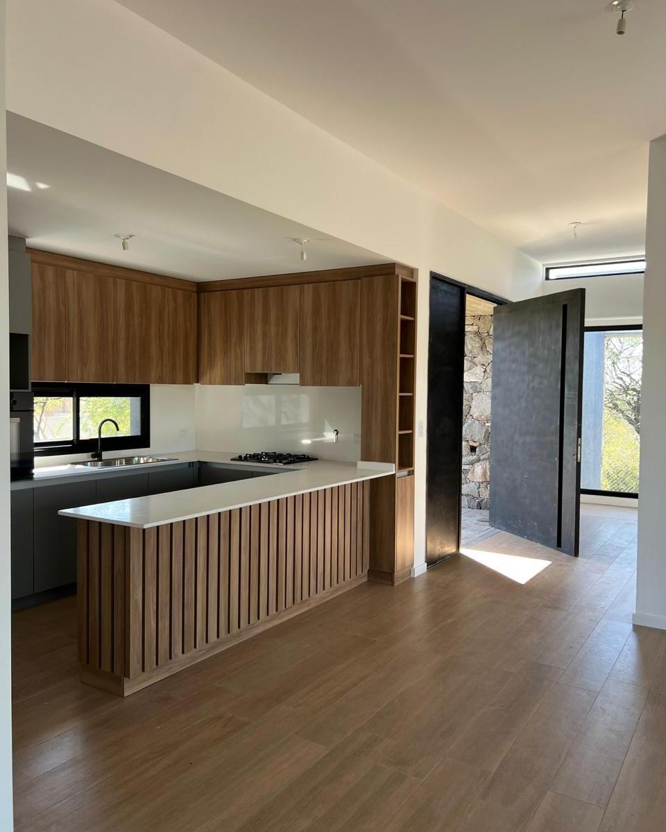 Foto de VENDO CASA EN EL TERRON A ESTRENAR EN UNA PLANTA 3 DOR., imagen 4