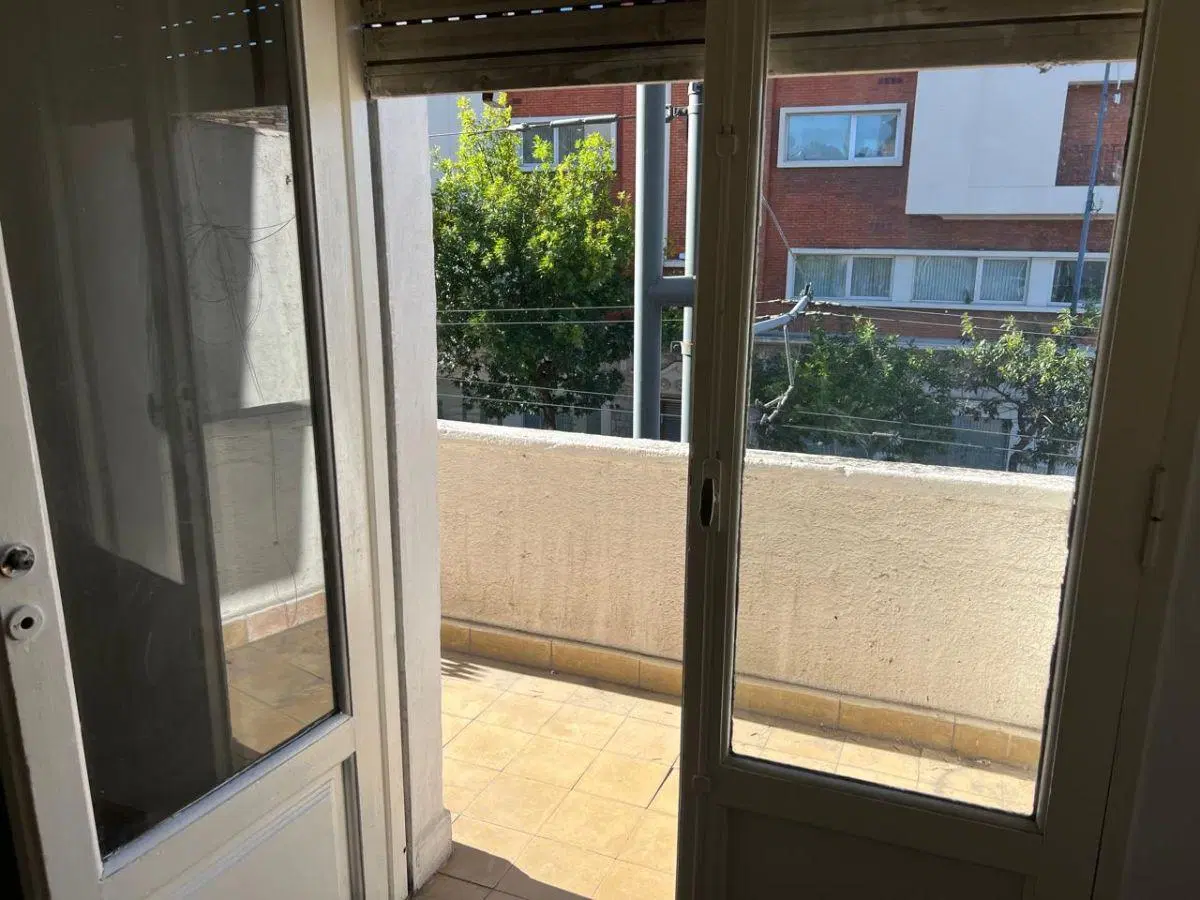 ALQUILO DEPTO 1D. EN AV. E. OLMOS 516 FTE LEGISLATURA. BALCON. EXPENSAS BAJAS 3
