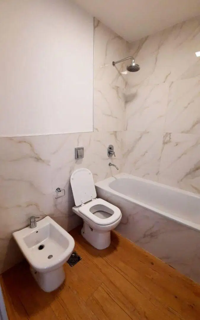 VENDO EN DOCTA AVENIDA DUPLEX PREMIUM 3D. 3 B. CATEG. COCHERA. Y GALERIA. CUB. 2