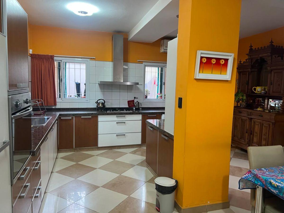 Foto de VENDO HERMOSA Y MODERNA CASA EN BAJO PALERMO 3D. IMPECABLE. EXCTE, imagen 5