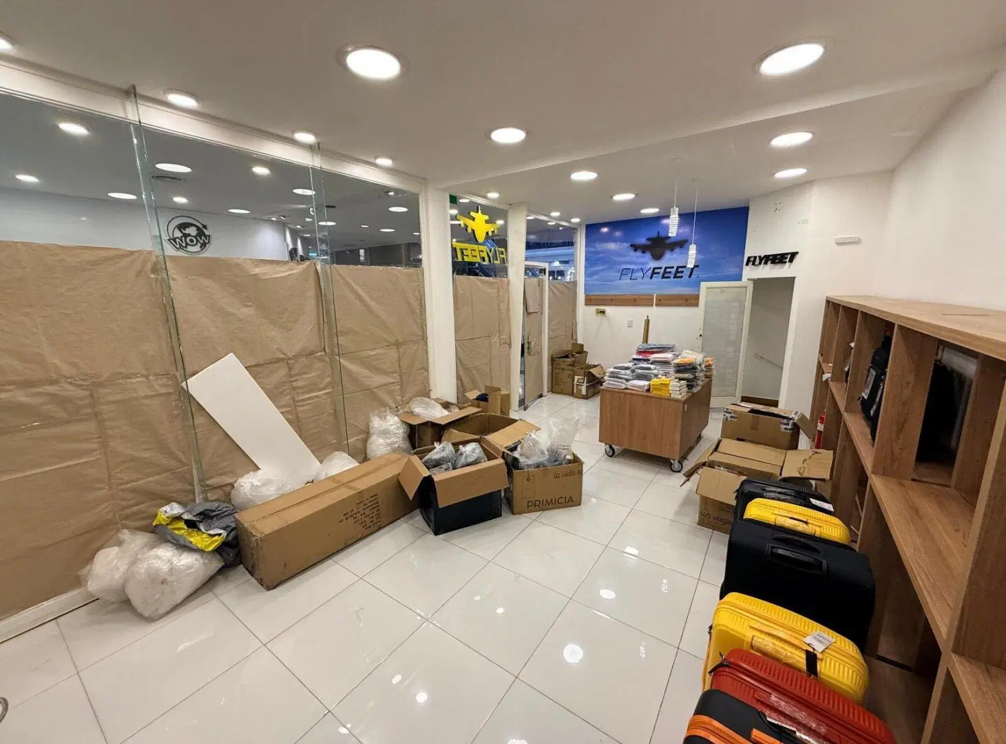 Local Doble Premium 72m² | 8 mts Vidriera | Palace Garden 5