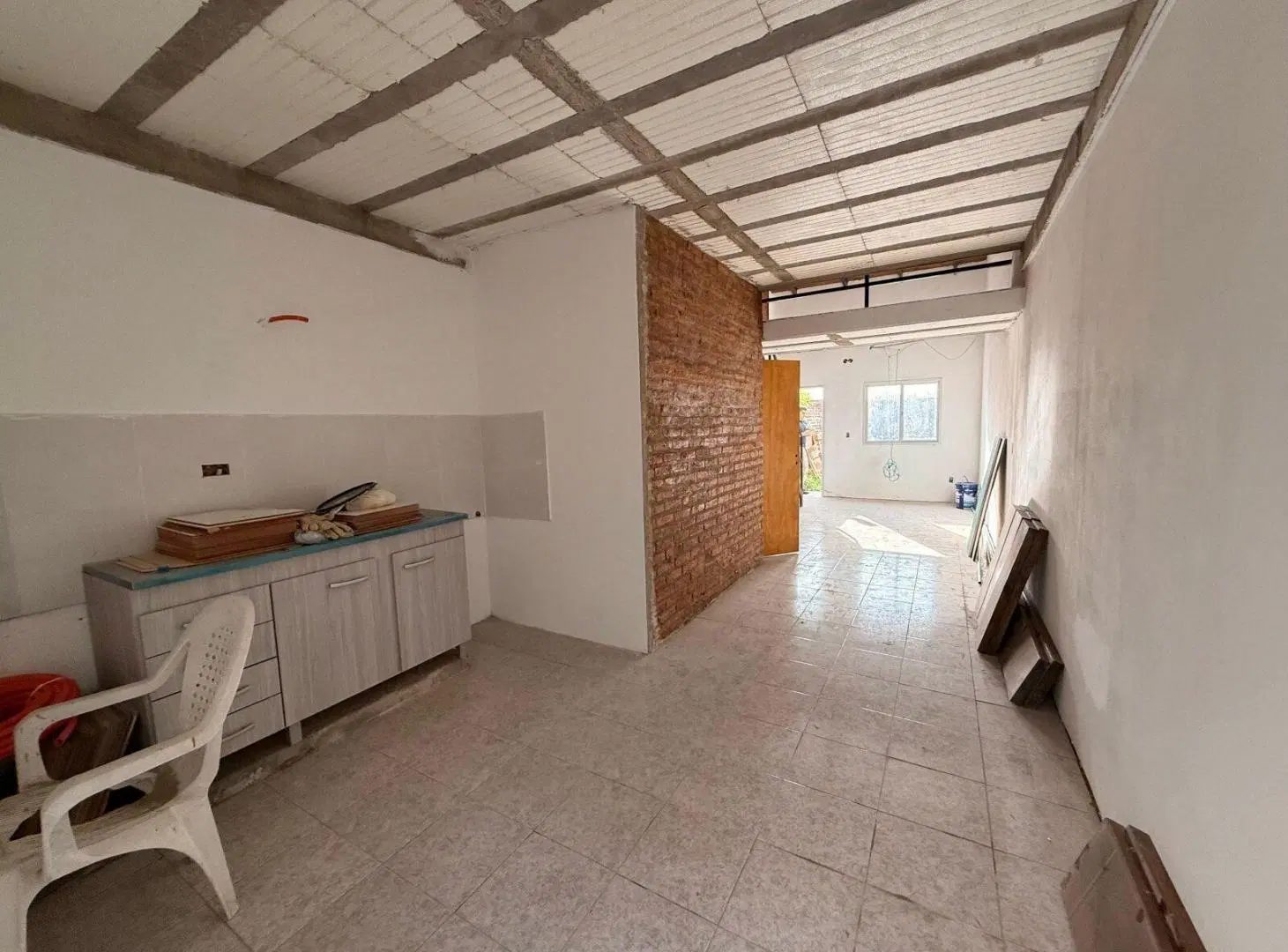 Complejo de 3 Dúplex en Ybarlucea . 111mts cada uno. Financiacion y Permuta. Apto crédito 1
