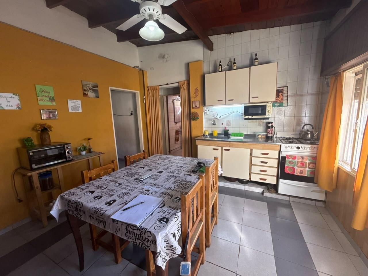 Foto de Casa pasillo en venta., imagen 3