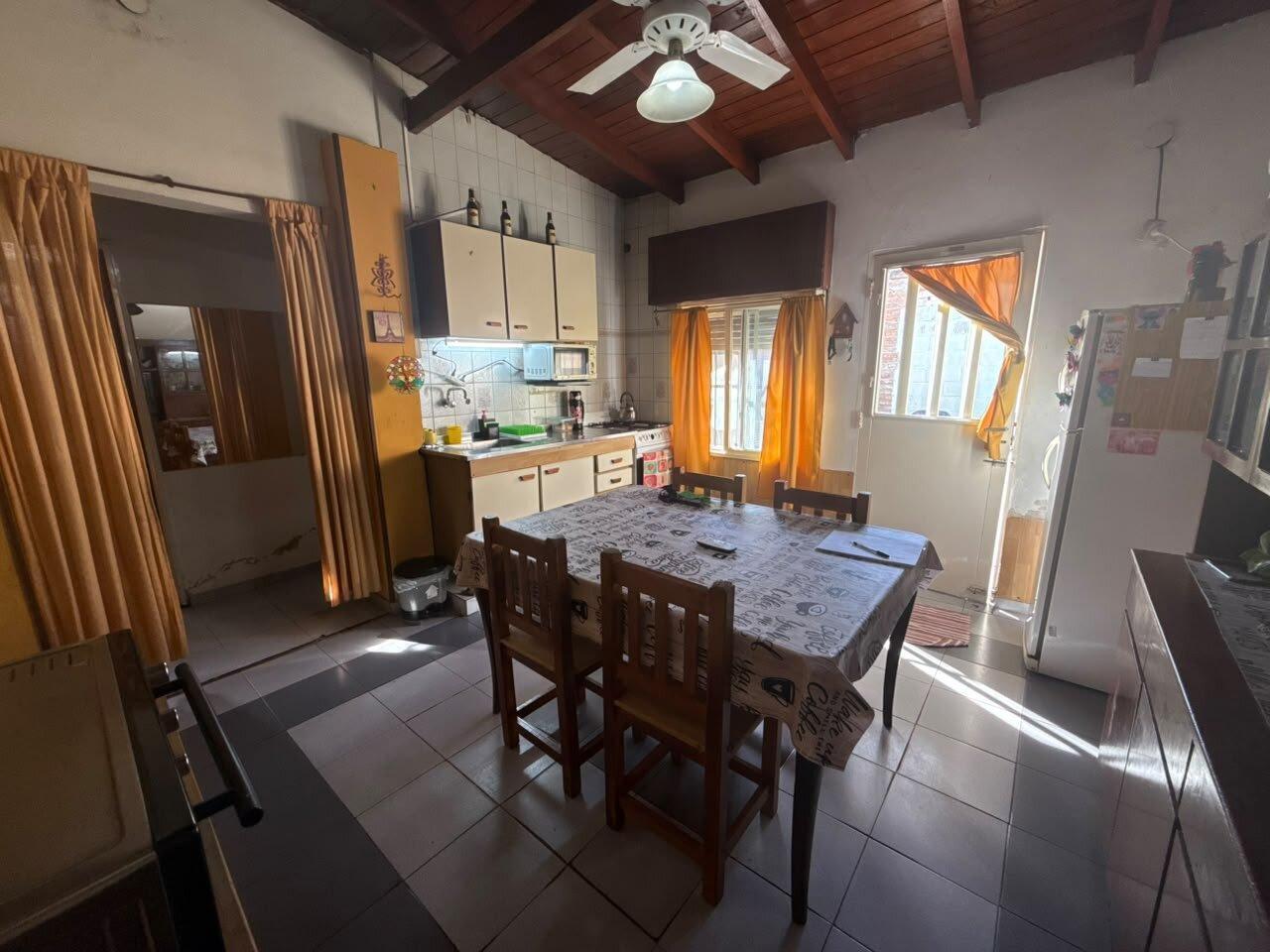 Foto de Casa pasillo en venta., imagen 1