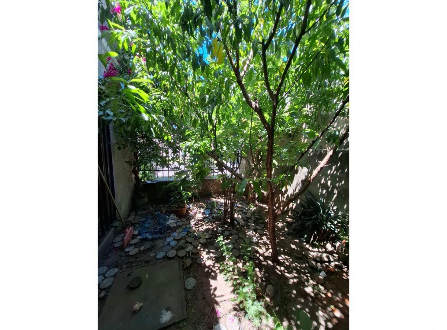 Foto de Amplia casa en venta con garaje. Dos casas en una. Apto credito., imagen 3